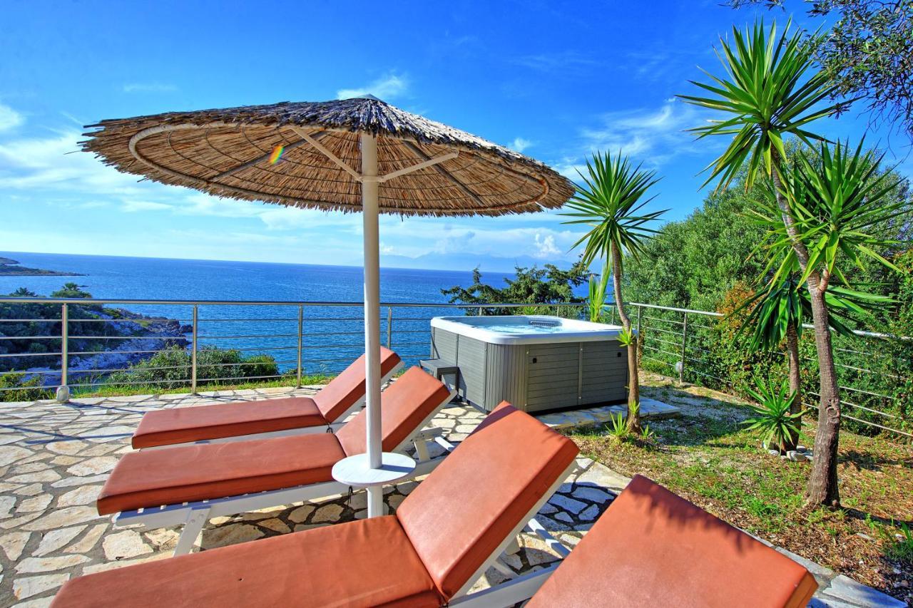 Beachfront Villa Seasun By Posarellivillas Agios Spyridon  Екстериор снимка